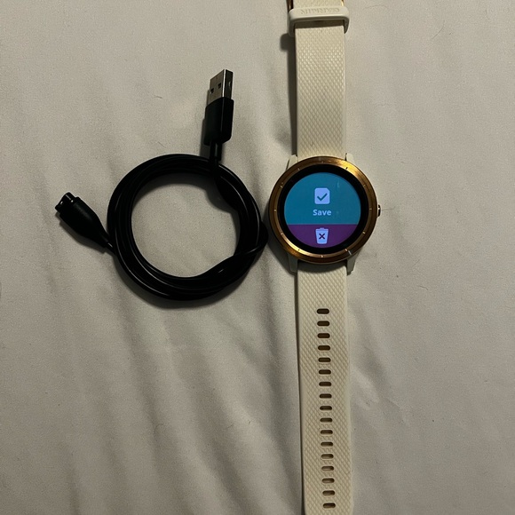 Garmin Gold and White Smartwatch with Fitness Tracking - Picture 1 of 2